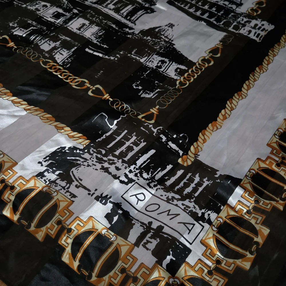 La Dolce Vita Style – Roma Italy Landmark Scarf w/ Colosseum & Vatican